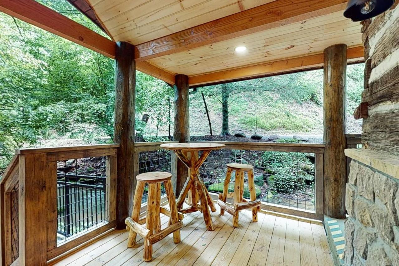 Down The Creek Villa Gatlinburg Eksteriør billede